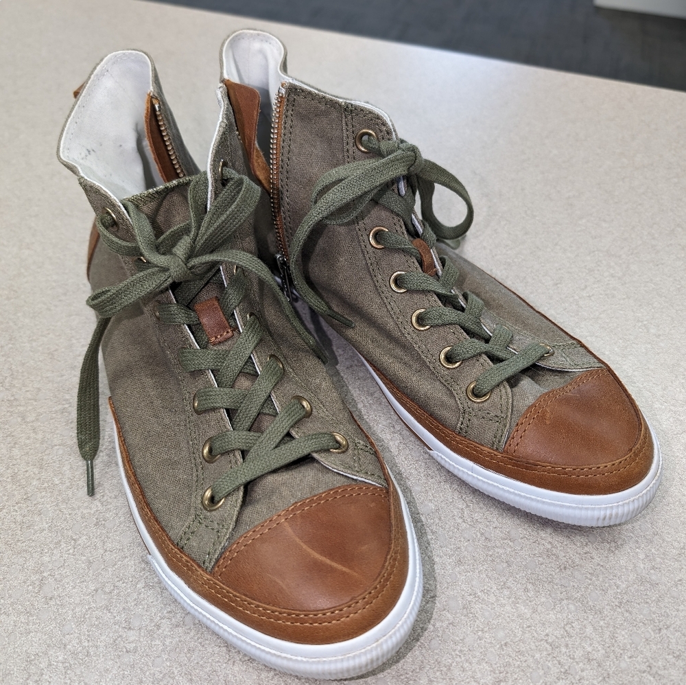 Men's Burnetie canvas sneakers, size 11.5